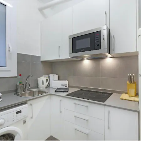 Great In Sagrada Familia With Balcony Apartment Barcelona
