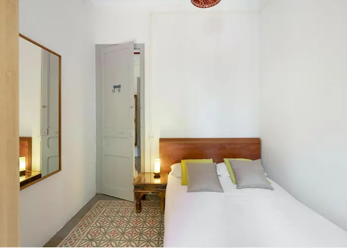 Great In Sagrada Familia With Balcony شقة